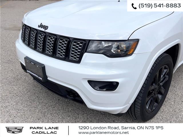 2020 Jeep Grand Cherokee Laredo (Stk: 501884) in Sarnia - Image 3 of 39