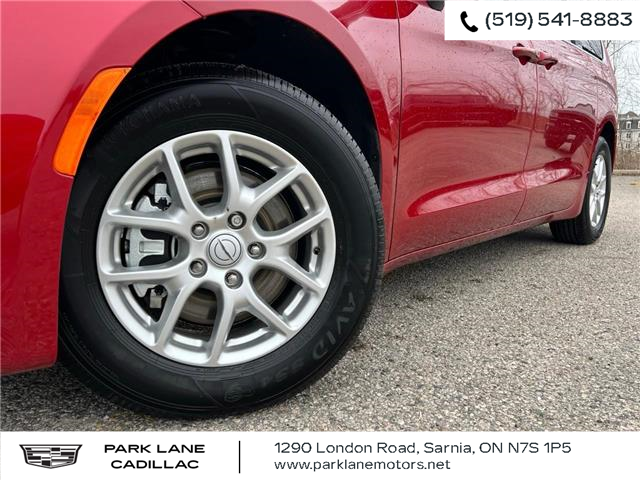 2025 Chrysler Grand Caravan SXT (Stk: 501926) in Sarnia - Image 3 of 39
