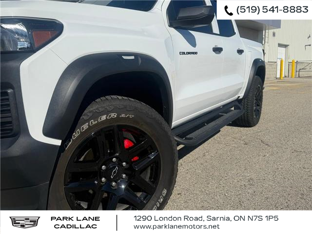 2025 Chevrolet Colorado Trail Boss (Stk: 501936) in Sarnia - Image 2 of 32