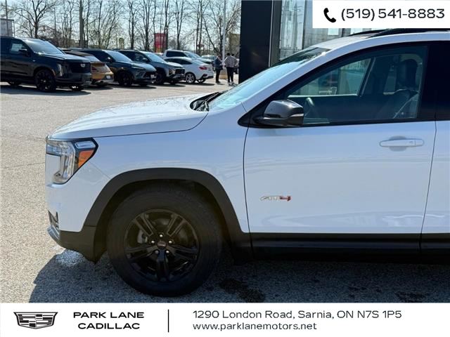 2024 GMC Terrain AT4 (Stk: 713040) in Sarnia - Image 4 of 9