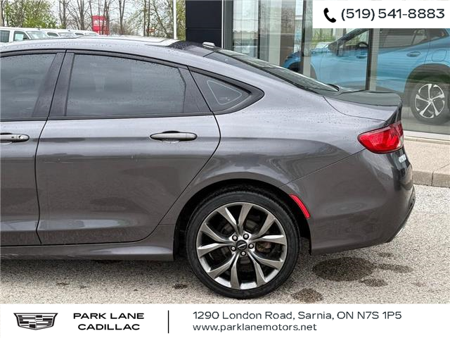 2015 Chrysler 200 S (Stk: 501978) in Sarnia - Image 5 of 8
