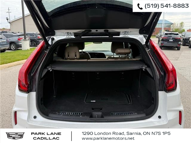 2024 Cadillac XT4 Premium Luxury (Stk: 713210) in Sarnia - Image 8 of 28