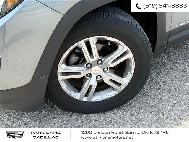 2018 GMC Terrain SLE (Stk: 502002) in Sarnia - Image 2 of 16