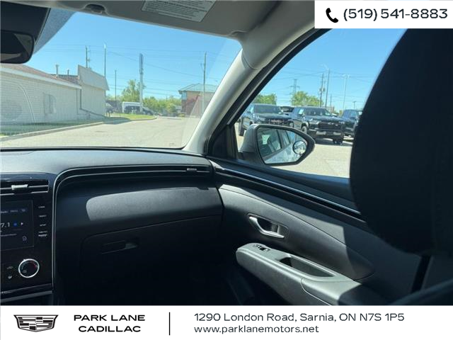 2022 Hyundai Tucson ESSENTIAL (Stk: 502018) in Sarnia - Image 16 of 27