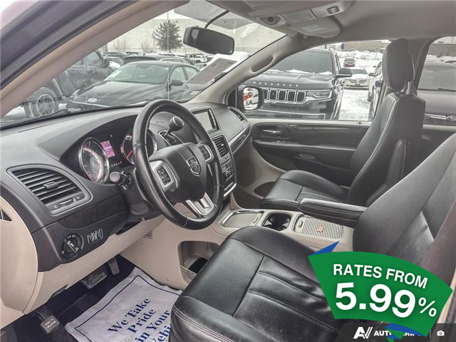 2017 Dodge Grand Caravan Crew (Stk: 850) in Kitchener - Image 11 of 23