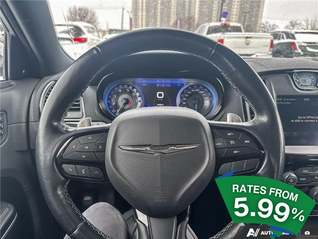 2022 Chrysler 300 S (Stk: 933) in Kitchener - Image 13 of 24 2022 Chrysler 300 S (Stk: 933) in Kitchener - Image 13 of 24