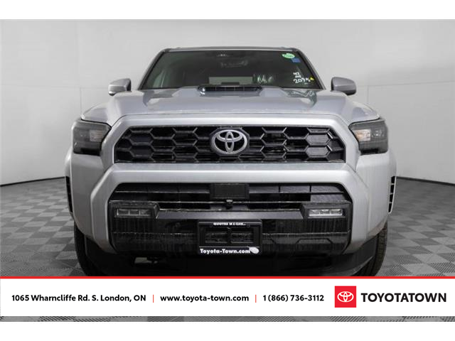 2025 Toyota 4Runner Base (Stk: K0641) in London - Image 2 of 30