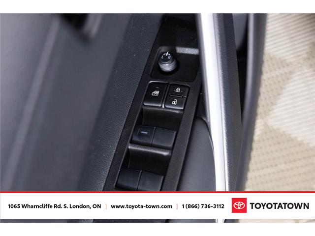2026 Toyota Corolla Cross LE (Stk: L0025) in London - Image 12 of 27