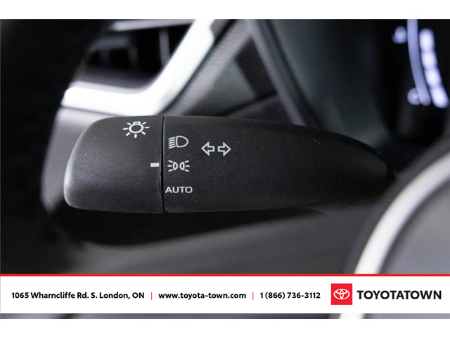 2026 Toyota Corolla Cross LE (Stk: L0025) in London - Image 17 of 27