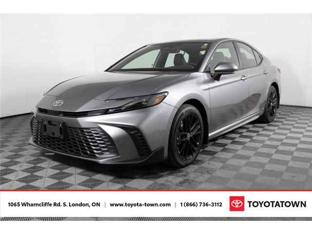2026 Toyota Camry SE Upgrade (Stk: L0023) in London - Image 1 of 32