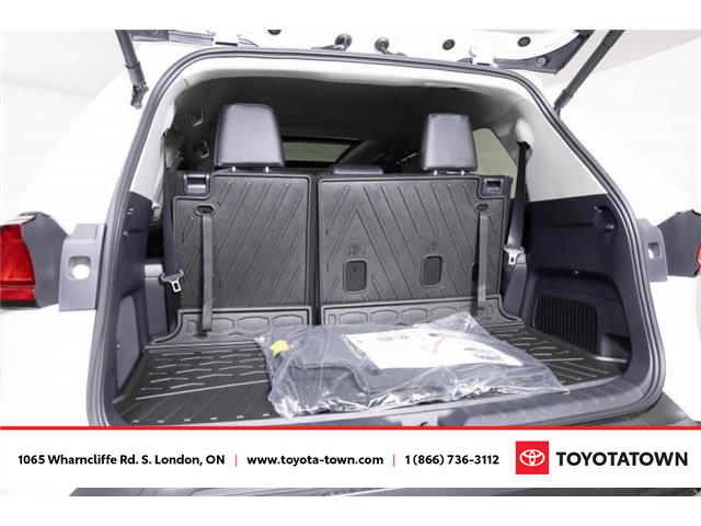 2026 Toyota Grand Highlander Hybrid Limited (Stk: L0072) in London - Image 8 of 38