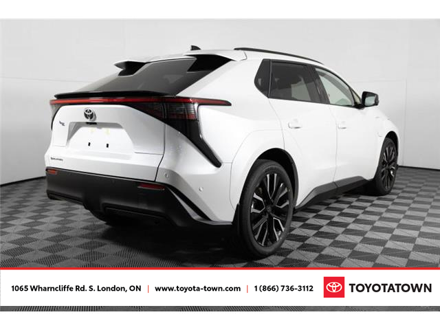 2026 Toyota bZ Limited (Stk: L0102) in London - Image 6 of 35