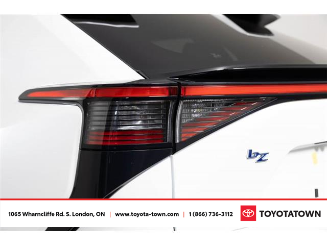 2026 Toyota bZ Limited (Stk: L0102) in London - Image 7 of 35