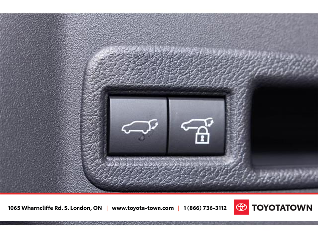 2026 Toyota bZ XLE (Stk: L0101) in London - Image 9 of 33