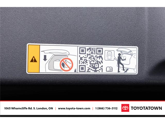 2026 Toyota bZ XLE (Stk: L0101) in London - Image 10 of 33