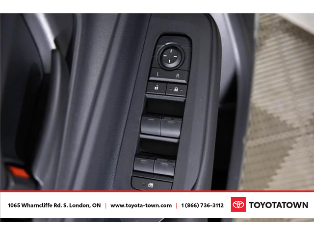 2026 Toyota Prius Plug-In Hybrid SE (Stk: L0108) in London - Image 12 of 28