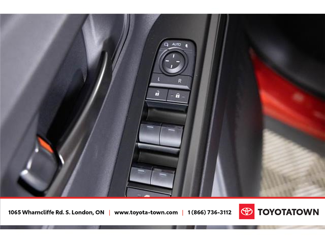 2026 Toyota bZ XLE (Stk: L0100) in London - Image 14 of 33