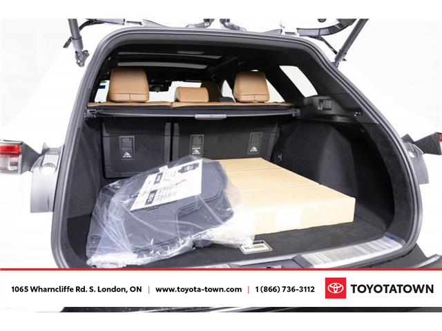 2025 Toyota Crown Signia Limited (Stk: K1576) in London - Image 8 of 35