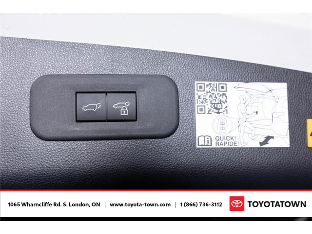 2025 Toyota Crown Signia Limited (Stk: K1576) in London - Image 9 of 35