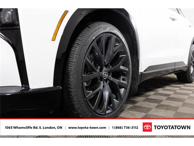 2025 Toyota Crown Signia Limited (Stk: K1576) in London - Image 12 of 35