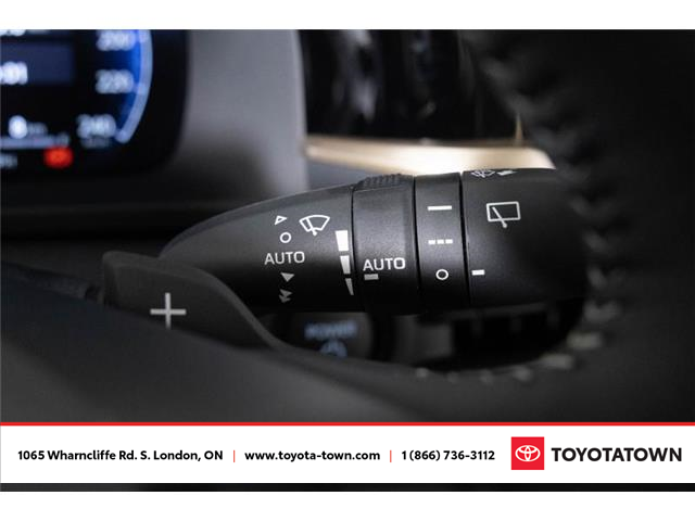 2025 Toyota Crown Signia Limited (Stk: K1576) in London - Image 22 of 35