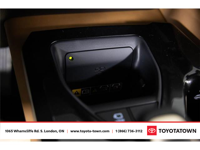 2025 Toyota Crown Signia Limited (Stk: K1576) in London - Image 30 of 35