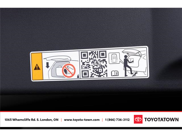 2026 Toyota bZ XLE (Stk: L0122) in London - Image 10 of 32