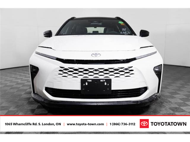 2026 Toyota Crown Signia Limited (Stk: L0239) in London - Image 2 of 34