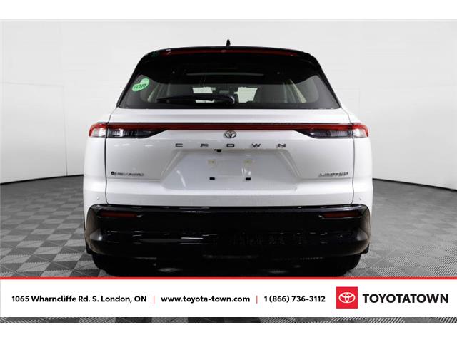 2026 Toyota Crown Signia Limited (Stk: L0239) in London - Image 5 of 34