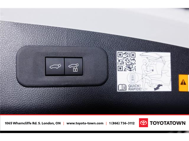 2026 Toyota Crown Signia Limited (Stk: L0239) in London - Image 9 of 34