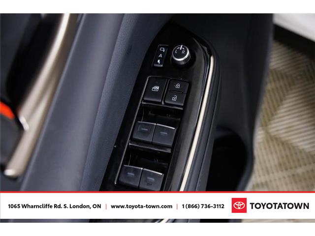 2026 Toyota Crown Signia Limited (Stk: L0239) in London - Image 13 of 34