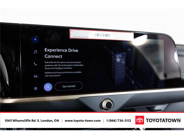 2026 Toyota Crown Signia Limited (Stk: L0239) in London - Image 27 of 34