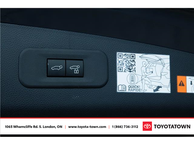 2026 Toyota Crown Signia Limited (Stk: L0248) in London - Image 9 of 31