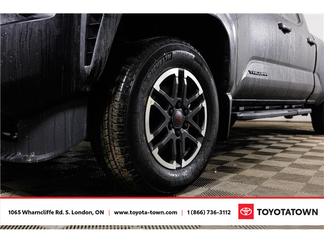 2026 Toyota Tacoma Base (Stk: L0266) in London - Image 10 of 33