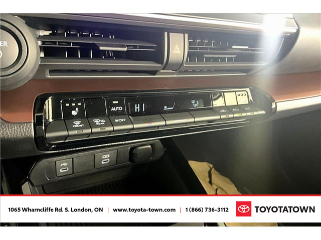 2026 Toyota Prius Plug-In Hybrid XSE Premium (Stk: L0288) in London - Image 13 of 15