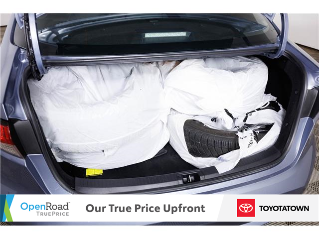 2022 Toyota Corolla LE (Stk: U14022) in London - Image 9 of 28