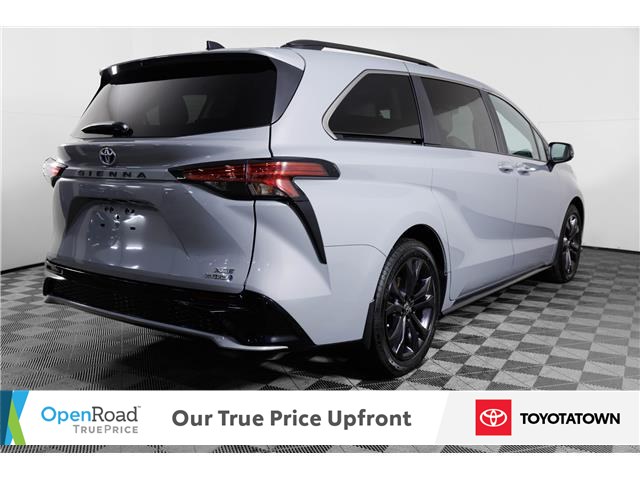 2024 Toyota Sienna XSE 7-Passenger (Stk: L0127A) in London - Image 6 of 35