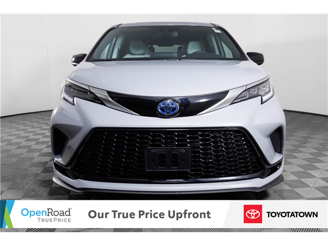 2024 Toyota Sienna XSE 7-Passenger (Stk: L0127A) in London - Image 2 of 35