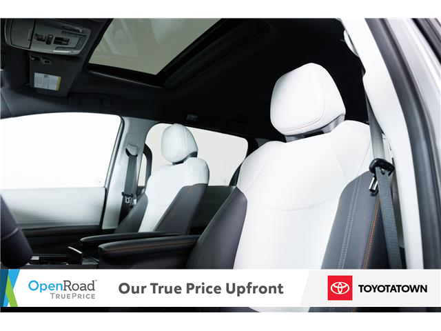 2024 Toyota Sienna XSE 7-Passenger (Stk: L0127A) in London - Image 17 of 35