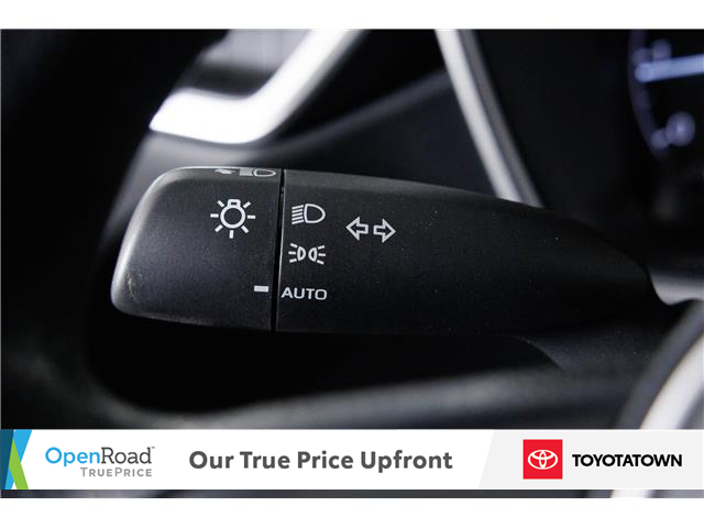 2023 Toyota Corolla Hatchback Base (Stk: U14006L) in London - Image 18 of 29