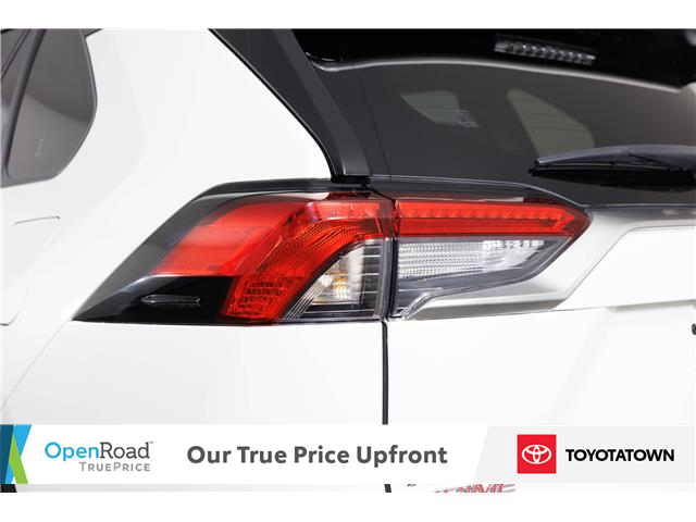 2022 Toyota RAV4 Prime XSE (Stk: U14020) in London - Image 8 of 36