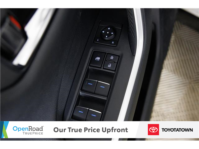 2022 Toyota RAV4 Prime XSE (Stk: U14020) in London - Image 14 of 36