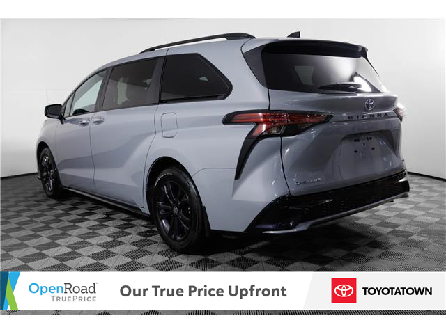 2025 Toyota Sienna XSE 7-Passenger (Stk: L0185L) in London - Image 4 of 37