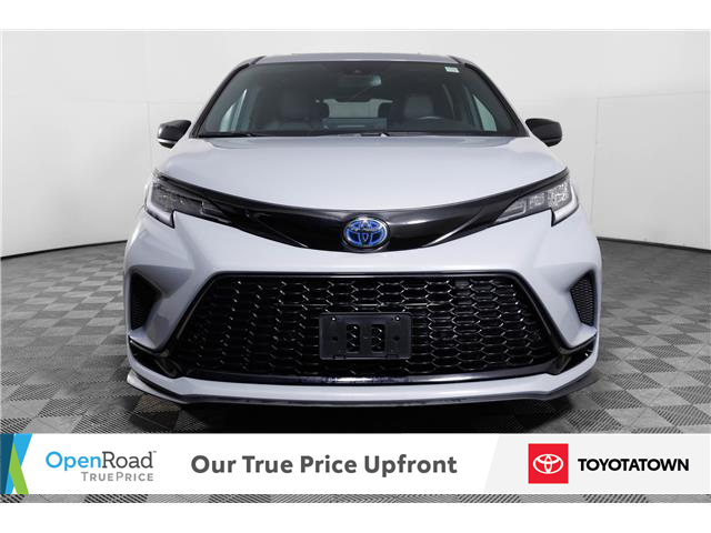 2025 Toyota Sienna XSE 7-Passenger (Stk: L0185L) in London - Image 2 of 37