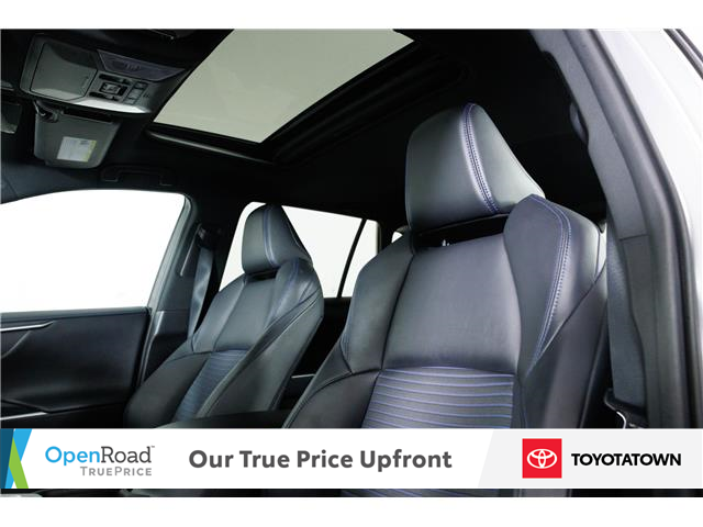 2020 Toyota RAV4 Hybrid XLE (Stk: U14053) in London - Image 17 of 35