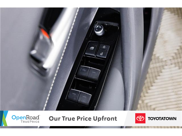 2021 Toyota Corolla Hatchback Base (Stk: L0193L) in London - Image 13 of 33