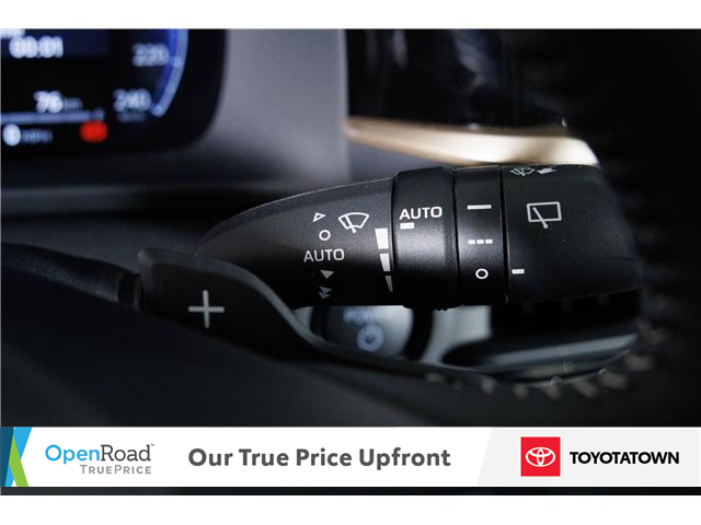 2025 Toyota Crown Signia Limited (Stk: U14052) in London - Image 23 of 35