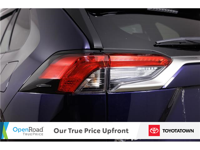 2025 Toyota RAV4 Plug-In Hybrid XSE (Stk: U14072) in London - Image 8 of 36