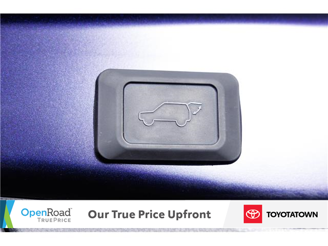 2025 Toyota RAV4 Plug-In Hybrid XSE (Stk: U14072) in London - Image 10 of 36