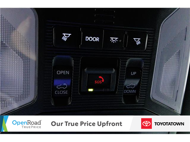 2025 Toyota RAV4 Plug-In Hybrid XSE (Stk: U14072) in London - Image 26 of 36